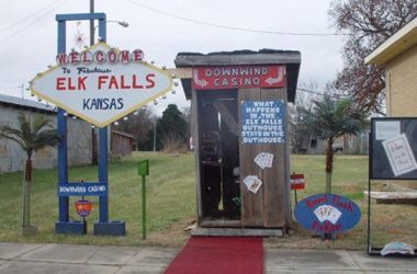 Skt News Article November 2018 Elk Falls Outhouse Tour Contest Downwind Casino 1a