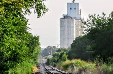 Skt News Article May 2019 Featured Image Char Burke Grain Elevator Directory Clearwater Kansas