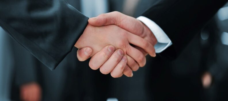 Handshake Depositphotosxfgndfhmndgh 1.jpg