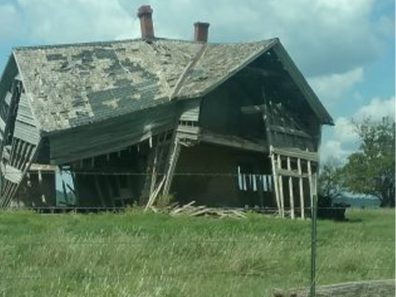 Jayne And James Allen Old House 2 315×291 C